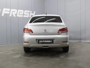 Седан Peugeot 408 2013 года, 530000 рублей, Омск
