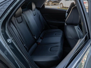 Седан Hyundai Elantra 2023 года, 2070000 рублей, Краснодар