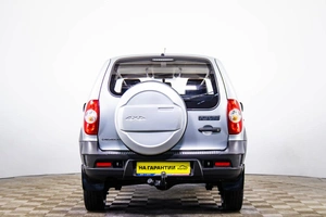 Внедорожник Chevrolet Niva 2015 года, 559000 рублей, Пермь