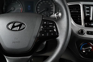 Седан Hyundai Solaris 2019 года, 1429000 рублей, Тюмень