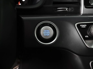 Седан Hyundai Sonata 2017 года, 1718000 рублей, Ставрополь