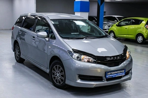Минивэн Toyota Wish 2012 года, 1308000 рублей, Солонцы