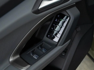 Внедорожник Audi Q5 2025 года, 7770050 рублей, Москва