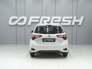 Хетчбэк Toyota Vitz 2018 года, 1420000 рублей, Ростов-на-Дону