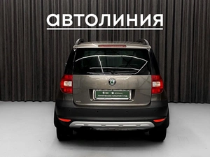 Внедорожник Skoda Yeti 2011 года, 650000 рублей, Красноярск