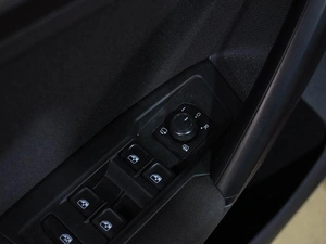 Внедорожник Volkswagen Tiguan 2017 года, 2189000 рублей, Воронеж