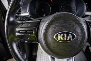 Седан Kia Rio 2017 года, 1379000 рублей, Пермь