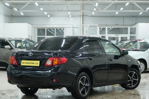 Седан Toyota Corolla 2009 года, 1079000 рублей, Омск
