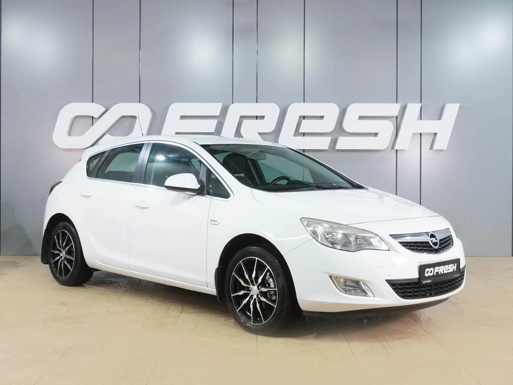 Хетчбэк Opel Astra 2012 года, 874000 рублей, Воронеж