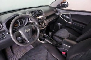 Внедорожник Toyota RAV4 2011 года, 1399000 рублей, Пермь