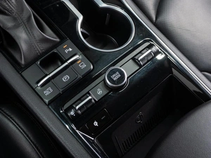 Седан Kia K5 2020 года, 2300000 рублей, Тюмень