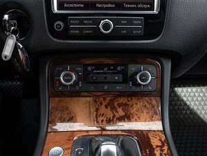 Внедорожник Volkswagen Touareg 2011 года, 2399000 рублей, Большой Сочи