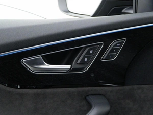 Внедорожник Audi Q8 2019 года, 7877077 рублей, Москва
