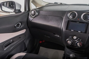 Хетчбэк Nissan Note 2017 года, 929000 рублей, Томск