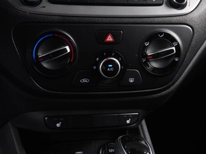 Седан Hyundai Solaris 2021 года, 1585000 рублей, Аксай