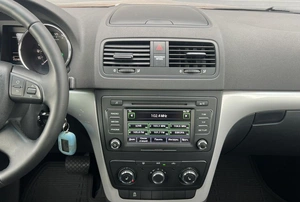 Внедорожник Skoda Yeti 2013 года, 880000 рублей, Солонцы