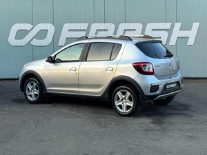 Хетчбэк Renault Sandero Stepway 2015 года, 1050000 рублей, Кропоткин