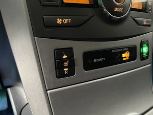 Седан Toyota Corolla 2007 года, 947000 рублей, Солонцы