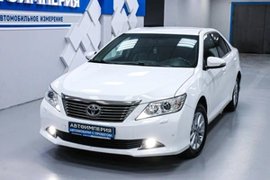 Седан Toyota Camry 2014 года, 1883000 рублей, Солонцы