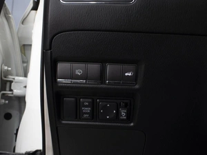 Внедорожник Infiniti QX56 2012 года, 2120777 рублей, Омск