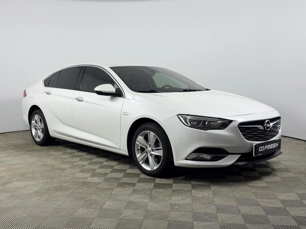 Лифтбек Opel Insignia 2018 года, 1578200 рублей, Казань