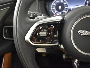 Седан Jaguar XE 2025 года, 4699900 рублей, Казань