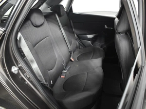 Хетчбэк Kia Rio 2015 года, 867200 рублей, Казань