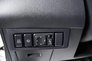 Хетчбэк Nissan Tiida 2013 года, 739000 рублей, Пермь