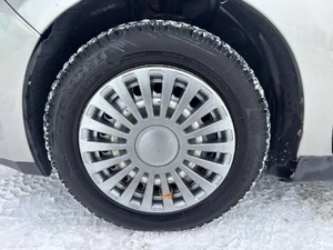 Седан Nissan Tiida 2006 года, 300000 рублей, Солонцы