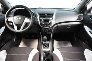 Седан Hyundai Solaris 2016 года, 799000 рублей, Новосибирск