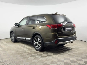 Внедорожник Mitsubishi Outlander 2018 года, 1927200 рублей, Казань