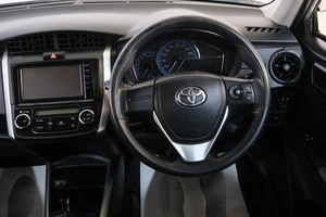 Универсал Toyota Corolla Fielder 2015 года, 1089000 рублей, Омск