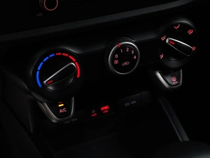 Седан Kia Rio 2017 года, 1249077 рублей, Москва