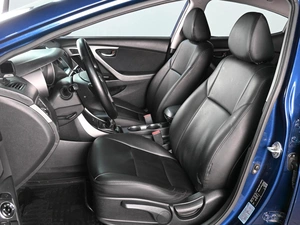 Седан Hyundai Elantra 2012 года, 899000 рублей, Аксай