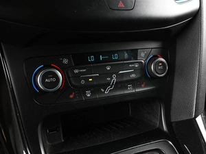 Седан Ford Focus 2018 года, 1329000 рублей, Аксай