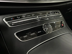 Седан Mercedes-benz E-класс 2018 года, 3187000 рублей, Солонцы