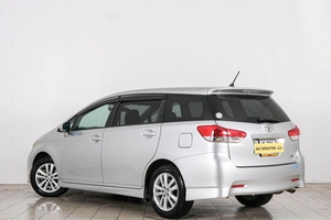 Минивэн Toyota Wish 2009 года, 1409000 рублей, Красноярск
