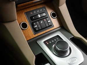 Внедорожник Land Rover Discovery 2014 года, 2199000 рублей, Тюмень
