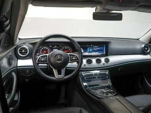 Седан Mercedes-benz E-класс 2019 года, 2899050 рублей, Москва