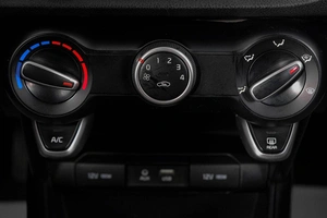 Хетчбэк Kia Rio 2018 года, 1149000 рублей, Кемерово