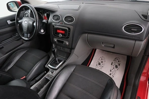 Хетчбэк Ford Focus 2008 года, 689000 рублей, Красноярск