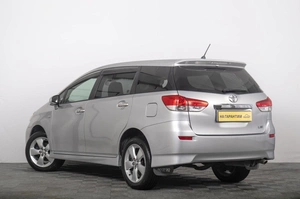 Минивэн Toyota Wish 2012 года, 1289000 рублей, Томск