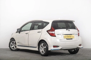 Хетчбэк Nissan Note 2017 года, 1339000 рублей, Томск