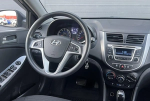 Хетчбэк Hyundai Solaris 2015 года, 880000 рублей, Солонцы