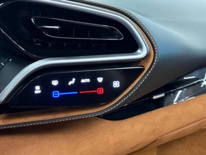 Кабриолет Ferrari 296 GTS 2025 года, 43990000 рублей, Павловская Слобода