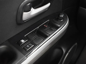 Внедорожник Suzuki Grand Vitara 2011 года, 1099900 рублей, Казань