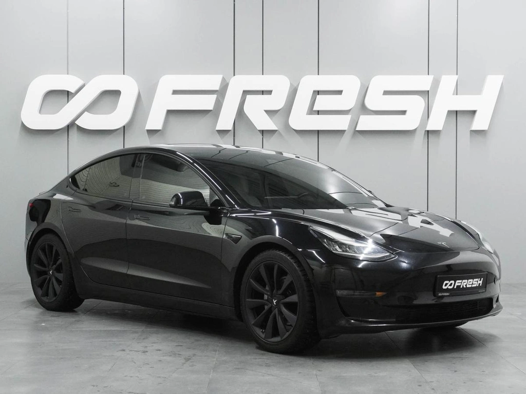 Седан Tesla Model 3 2018 года, 2996000 рублей, Воронеж