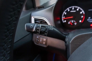 Седан Hyundai Solaris 2019 года, 999000 рублей, Саратов