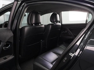 Седан Toyota Avensis 2011 года, 1030000 рублей, Воронеж