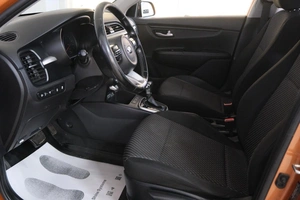 Седан Kia Rio 2017 года, 1199000 рублей, Омск